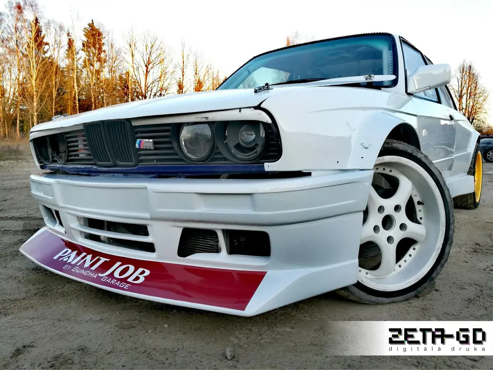 BMW ar Paint Job aplīmējumu