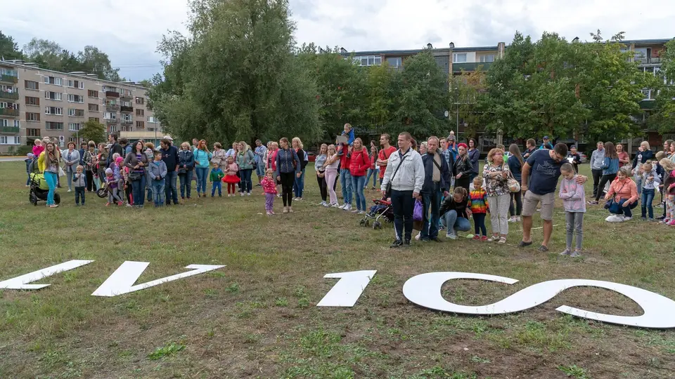 Lieli LV 100 burti pasākumā